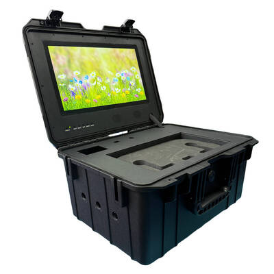 15.6インチFHDディスプレイ 携帯型耐久型PC IP65 防水・耐衝撃 旅行ステーション 屋外用